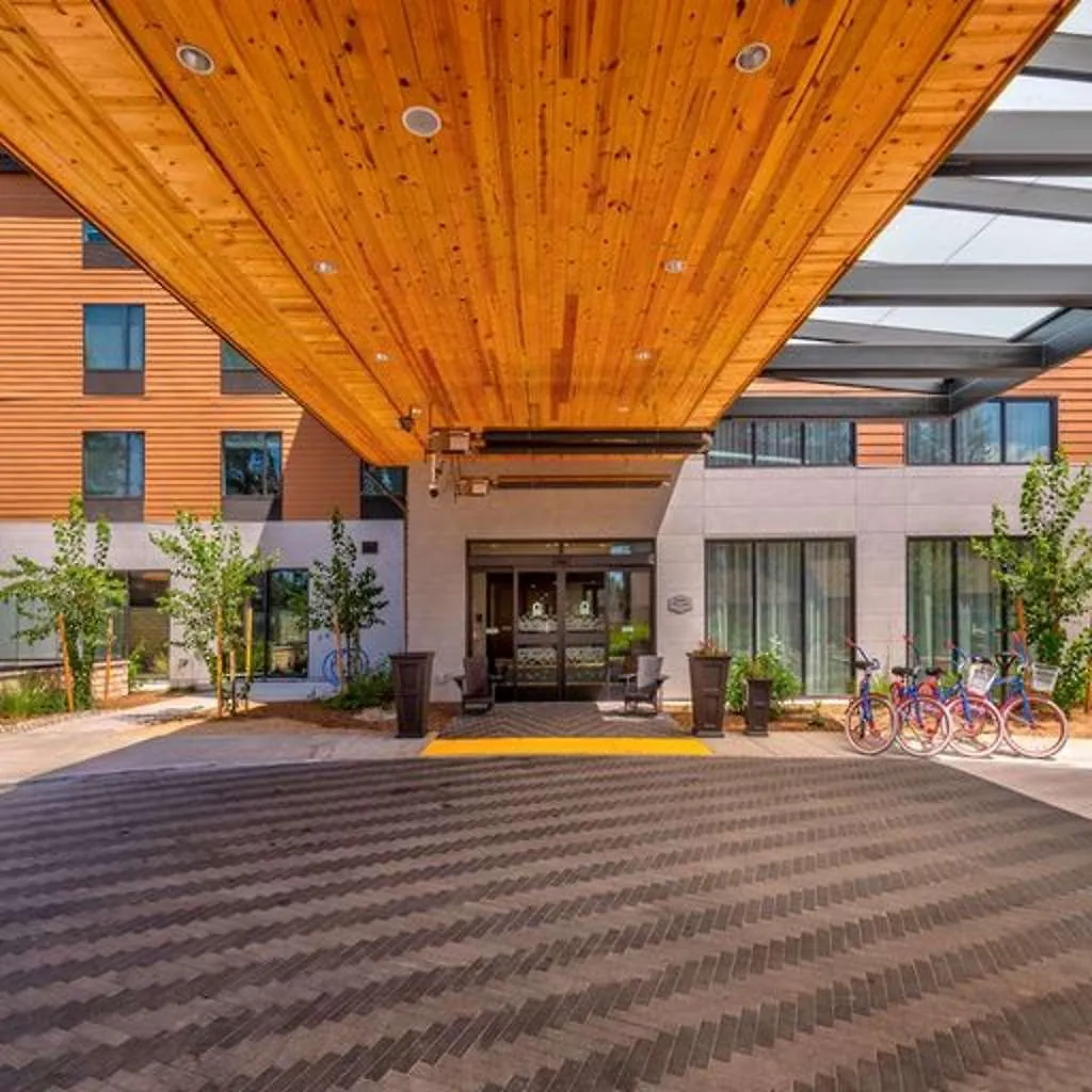 Hampton Inn & Suites South Lake Tahoe Hotel